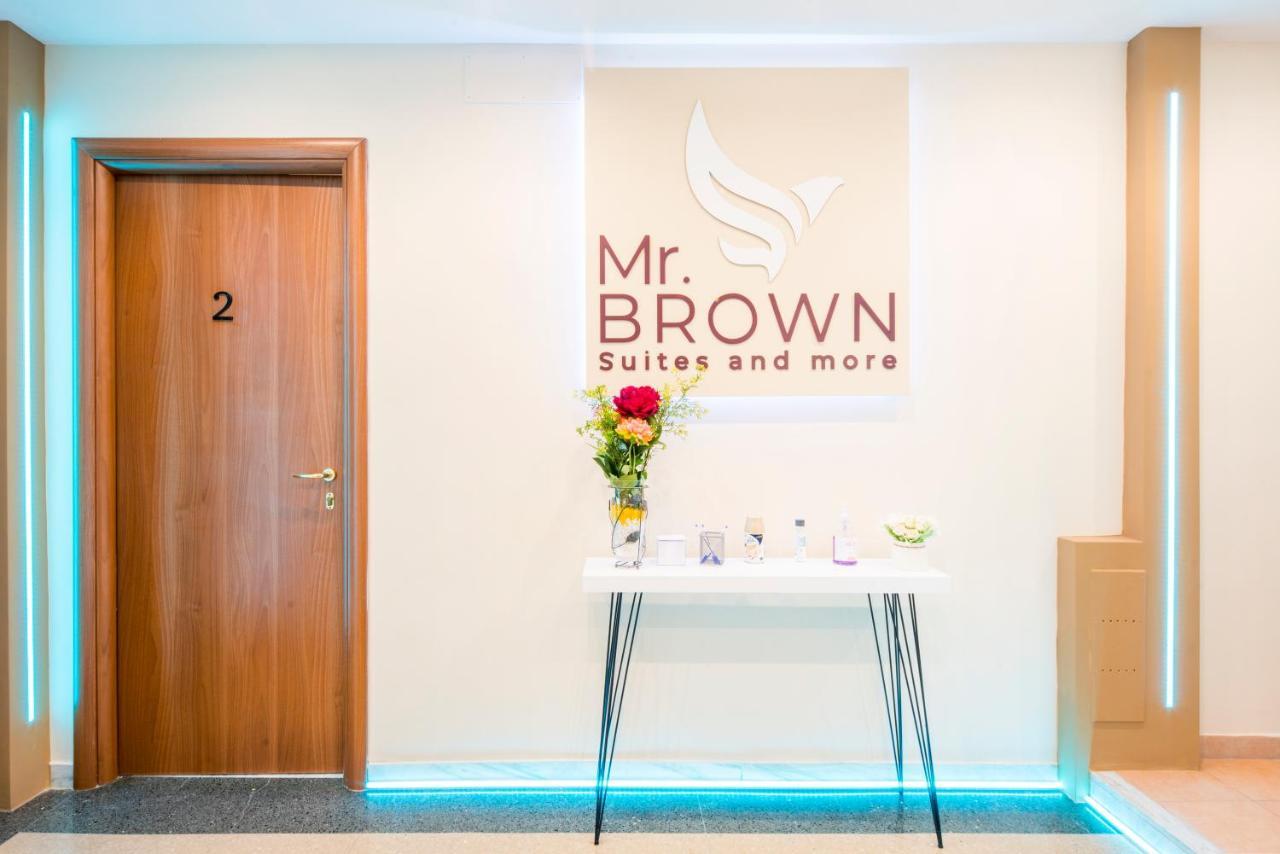 Mr. Brown - San Paolo Pensión